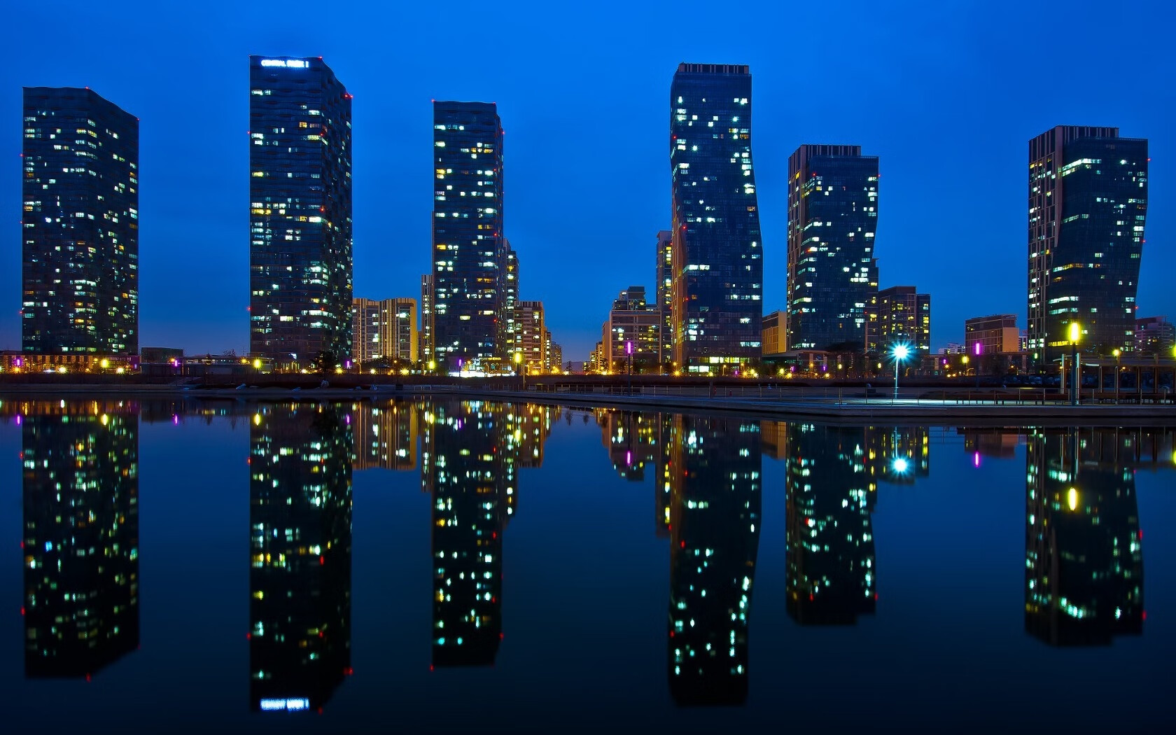 国际比赛中,某队势如破竹,取得胜利,在国际比赛中多次获第一名