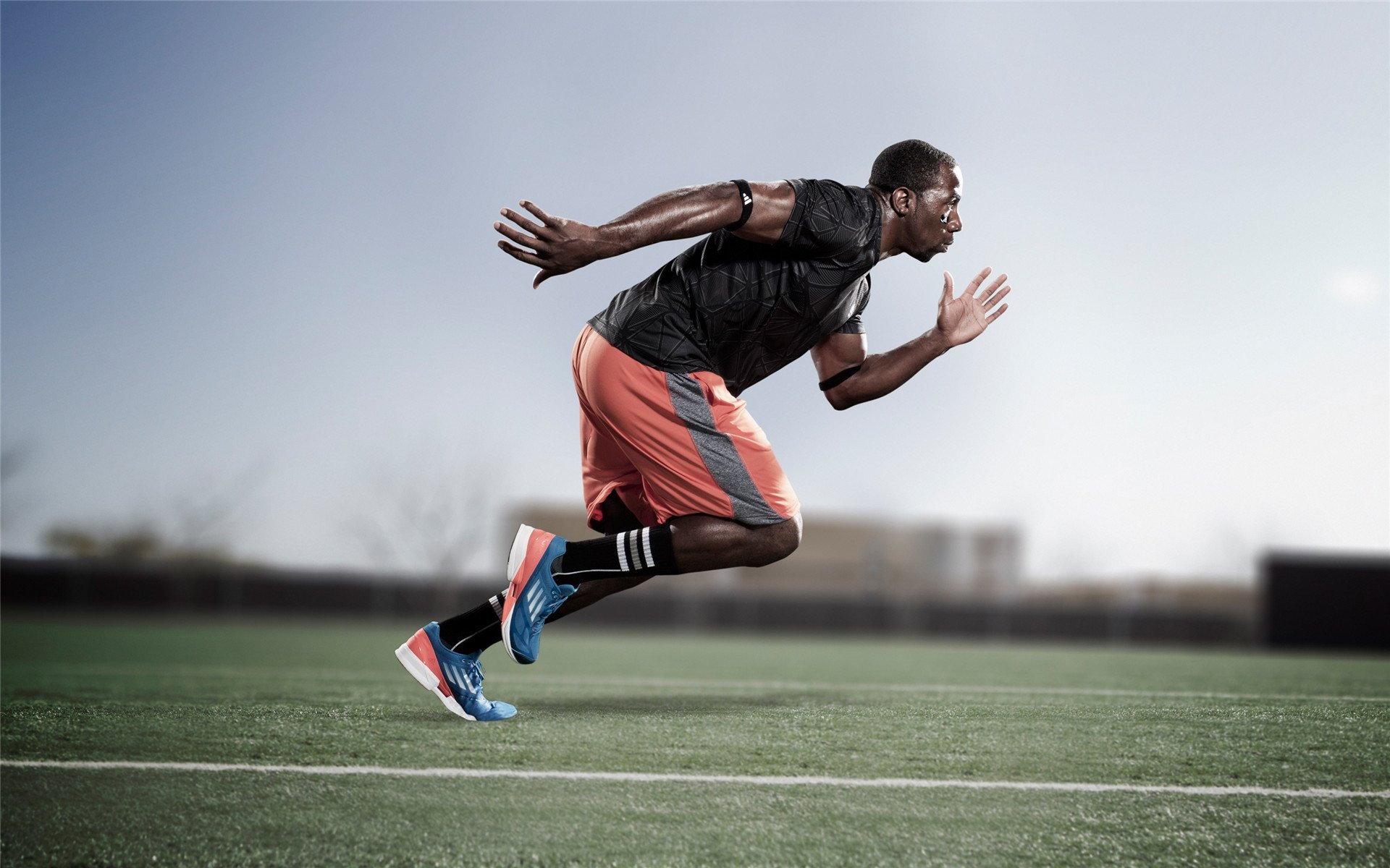 赛场上“绝佳配合”的背后：团队合作的艺术，团队完美配合